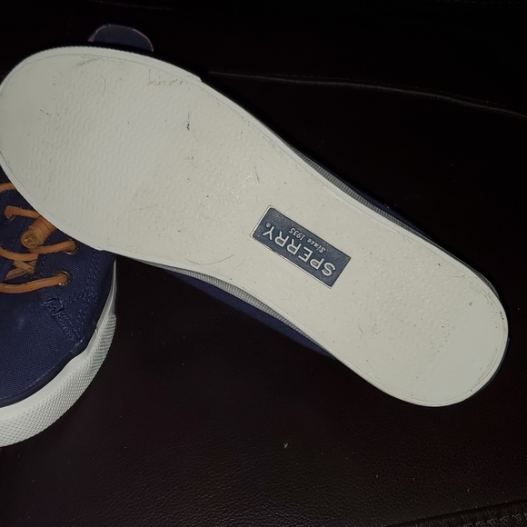 Sperry Crest Top-sider - Picture 2 of 2